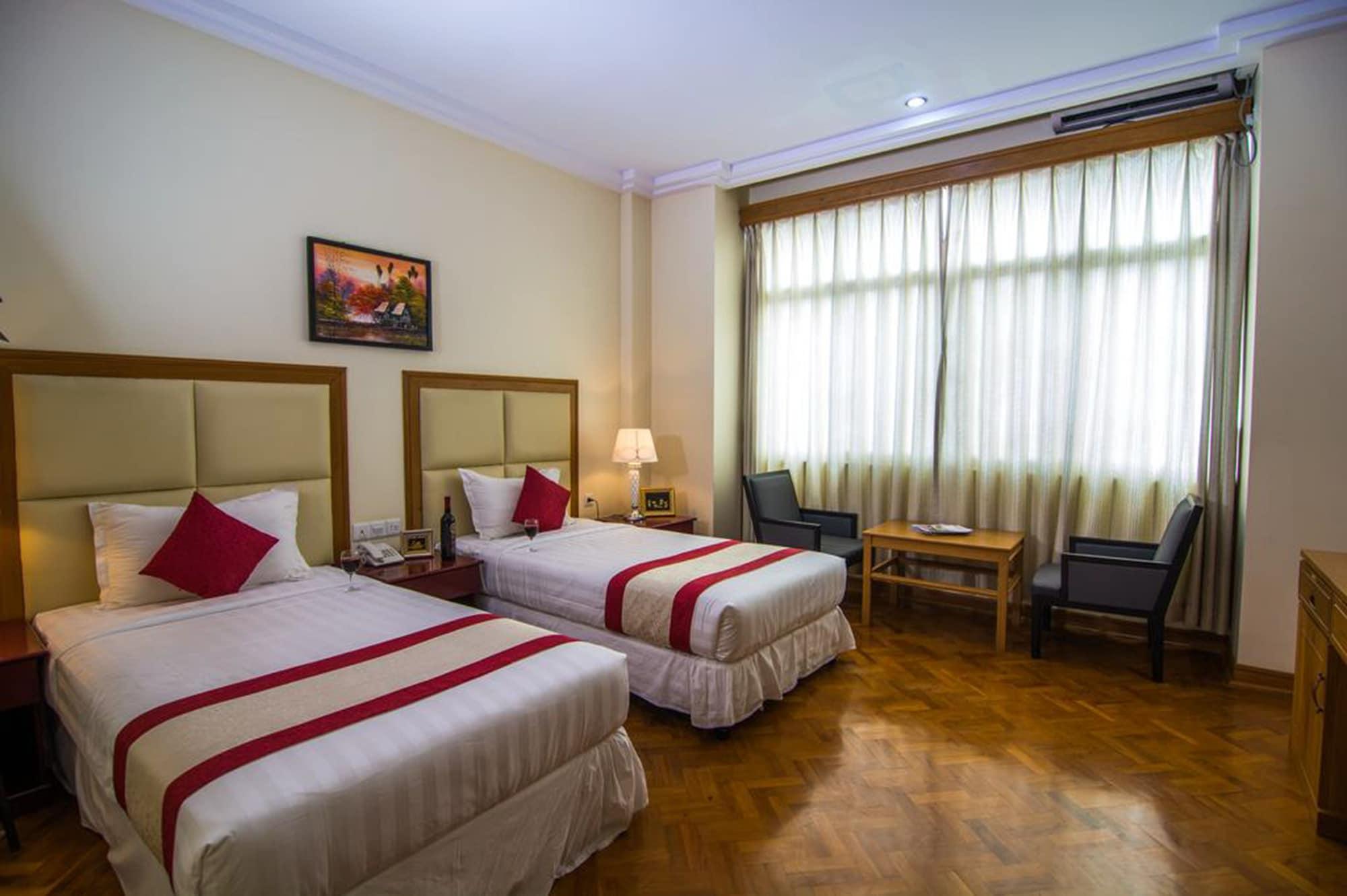 Royal Inlay Hotel Nyaung Shwe Exteriér fotografie