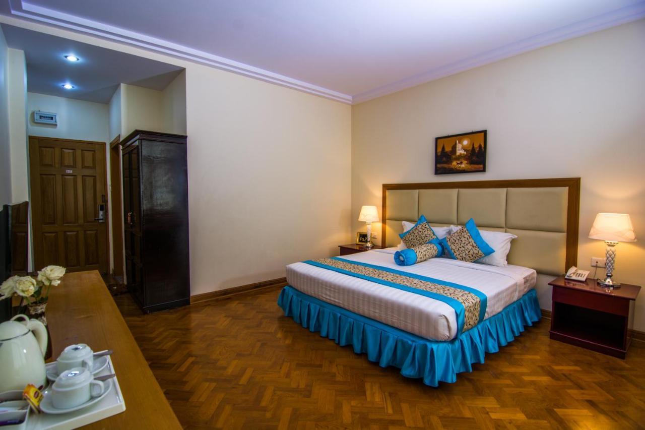 Royal Inlay Hotel Nyaung Shwe Exteriér fotografie